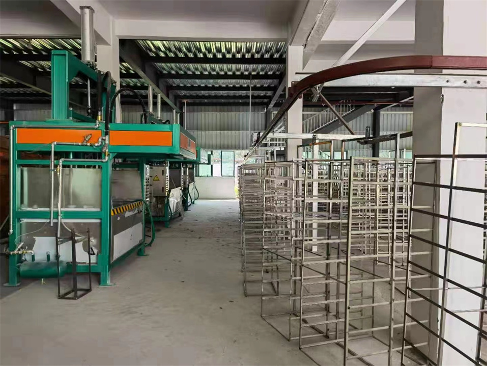 惠州紙托生產(chǎn)與紙板有什么相同和差異？